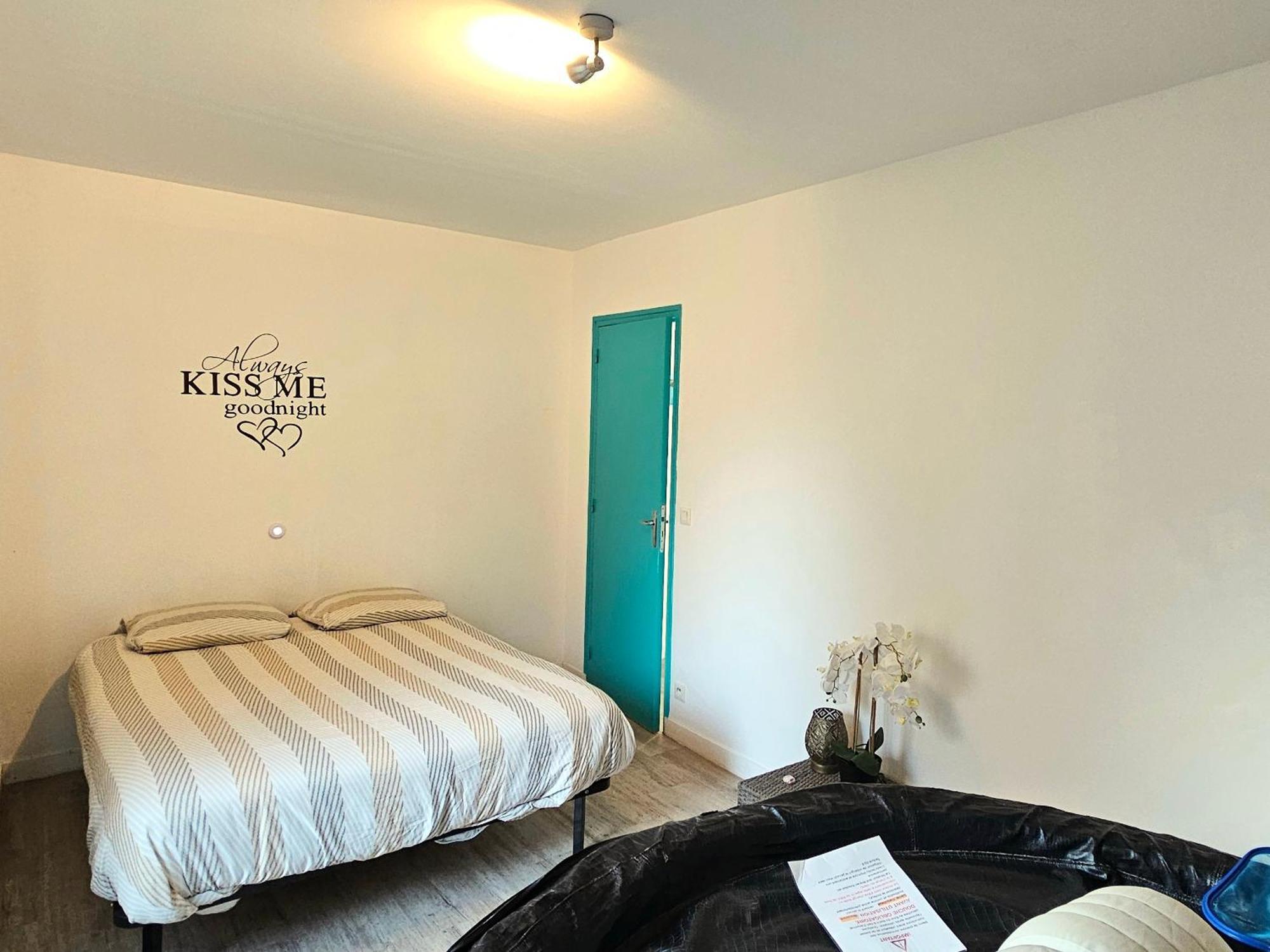 Le Pont T3 Etoile Avec Jacuzzi Apartman Saint-Méloir-des-Ondes Kültér fotó